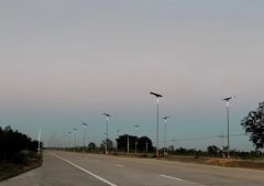 印尼太阳能路灯工程案例_ led路灯价格